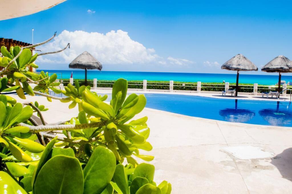 Cancun Marlin 32 Exterior photo